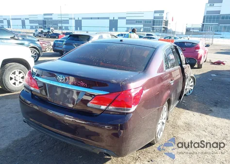 2012 Toyota Avalon Limited z USA, uszkodzony, nr VIN 4T1BK3DB2CU456896